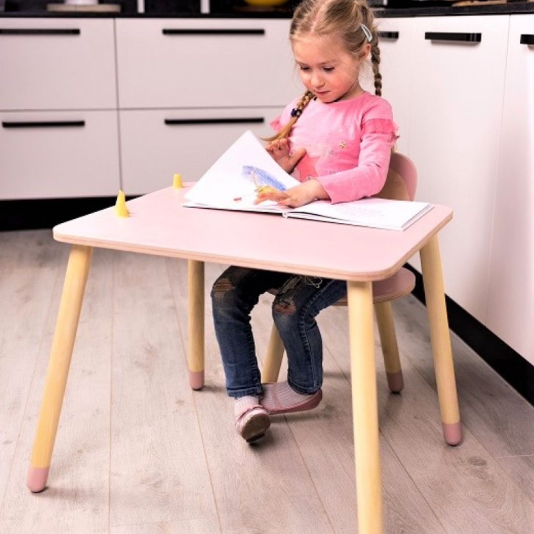 Family-SCL - Hasen-Tisch- und Stuhlset