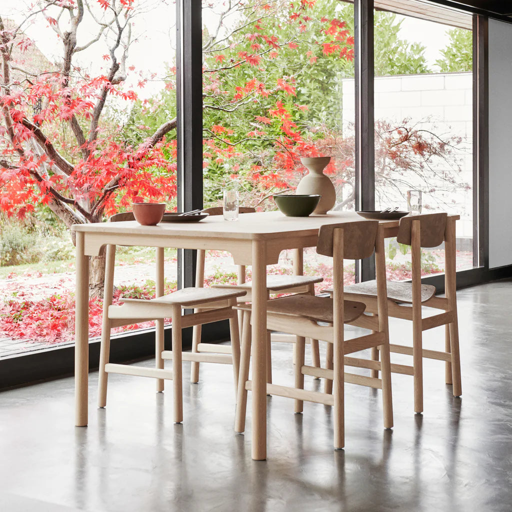Mater - Armlehnstuhl Conscious Chair 3162 Helles Eichenholz