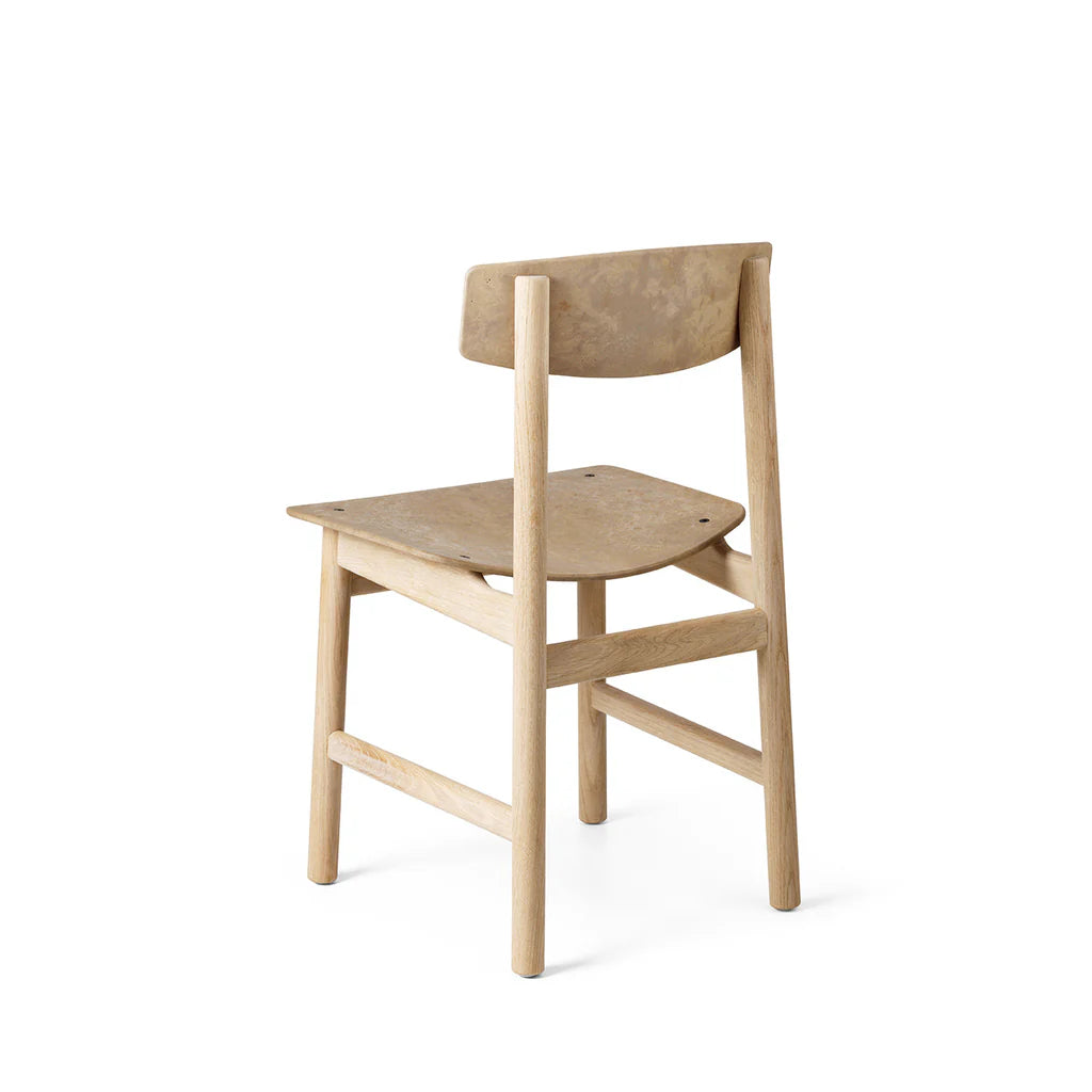 Mater - Armlehnstuhl Conscious Chair 3162 Helles Eichenholz